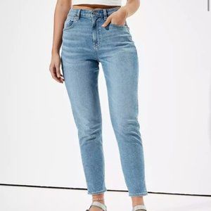 American Eagle Outfitters | Mom Jean | Size 4